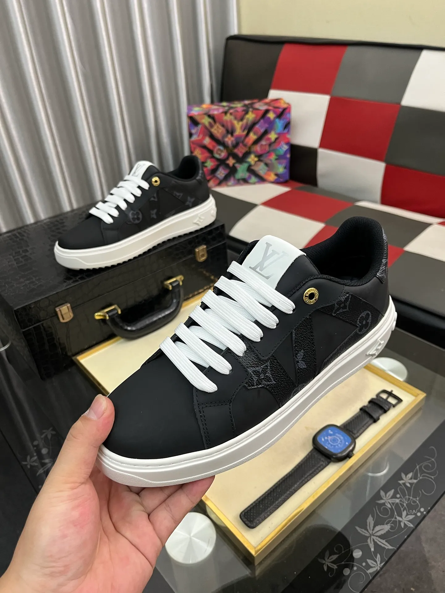 Men's shoes 💰520⌚️⌚️LV Louis Vuitton. The latest fashionable casual shoes are popular in physical stores. New spring and summer comfortable imported custom original cowhide, unique jacquard fabric element design. With sheepskin lining, Lv original bottom, [sun][sun] high-end packaging and high quality💪Details determine the quality, you can enter and leave the counter at will, welcome to compare🇮🇹Number of sizes 38-445️⃣Color options available